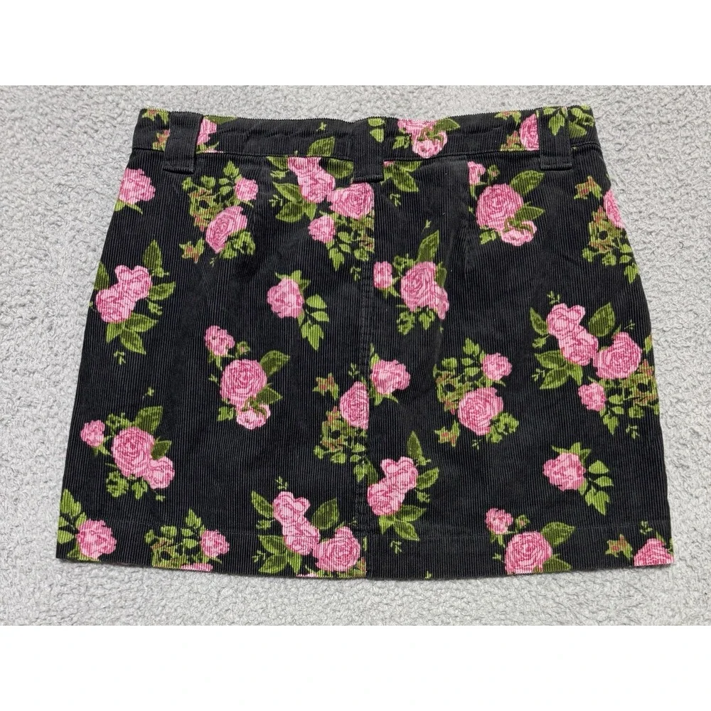 Wild Fable Womens High Rise Black Floral Corduroy Mini Skirt Size 4 NEW